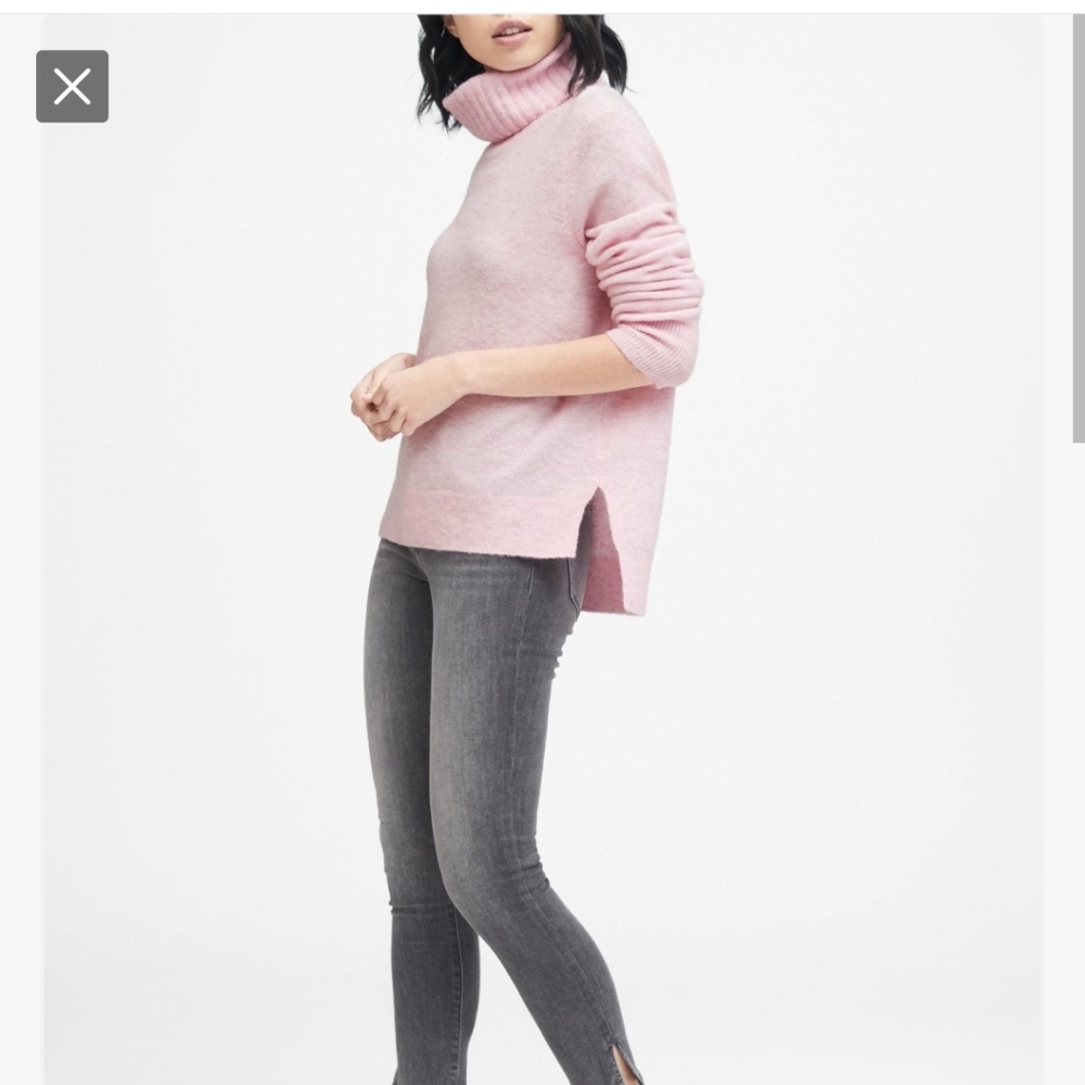 Banana republic red aire yarn turtleneck sweater